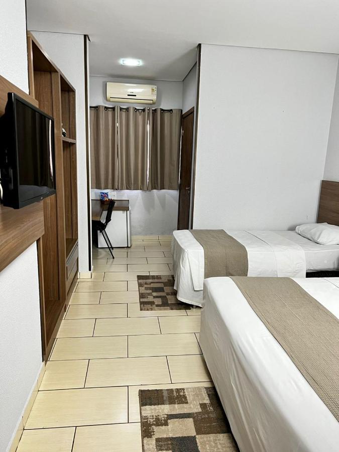 Nantes Executive Hotel Pitanga Esterno foto