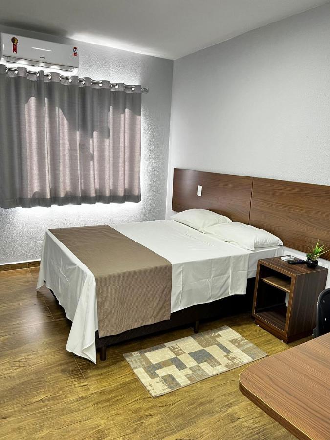 Nantes Executive Hotel Pitanga Esterno foto