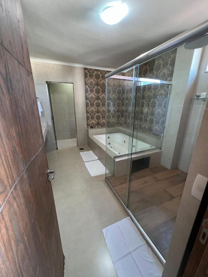 Nantes Executive Hotel Pitanga Esterno foto